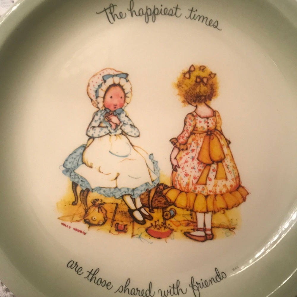10 in VINTAGE HOLLY HOBBIE PLATE